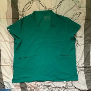 Figs Hunter Green Scrub Set